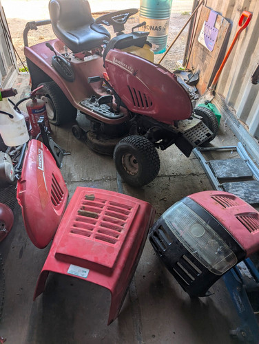Lawnflite ride lawn - 3,
