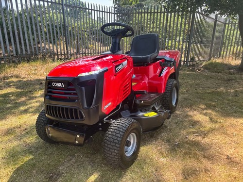 Cobra lt92hrl ride mower - cobra, on